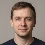 Довольный клиент онлайн-казино 586app10 с лицензией PAGCOR в профессиональном студийном портрете